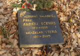 Očenáš Andrej *8. 1. 1911 — † 8. 4. 1995, Urnový háj pri Krematóriu, Bratislava
